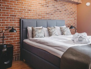House | 1 bedroom - 4-star Room With Free Breakfast and Spa Bath (Hisings Backa)