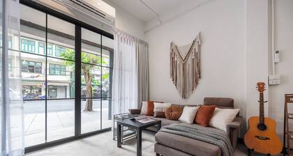 Sorrento Bangkok Old Town MRT Samyot