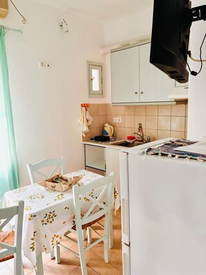 Private kitchen - Casa filareti (Ios)