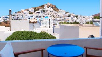 Standard Studio, Balcony, City View | Terrace/patio