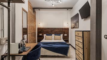 1 habitación, tabla de planchar con plancha, wifi gratis y ropa de cama