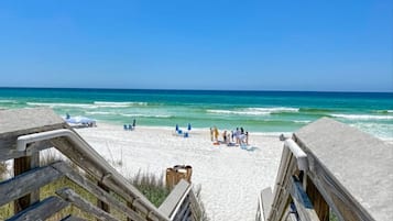 Plage à proximité, sable blanc