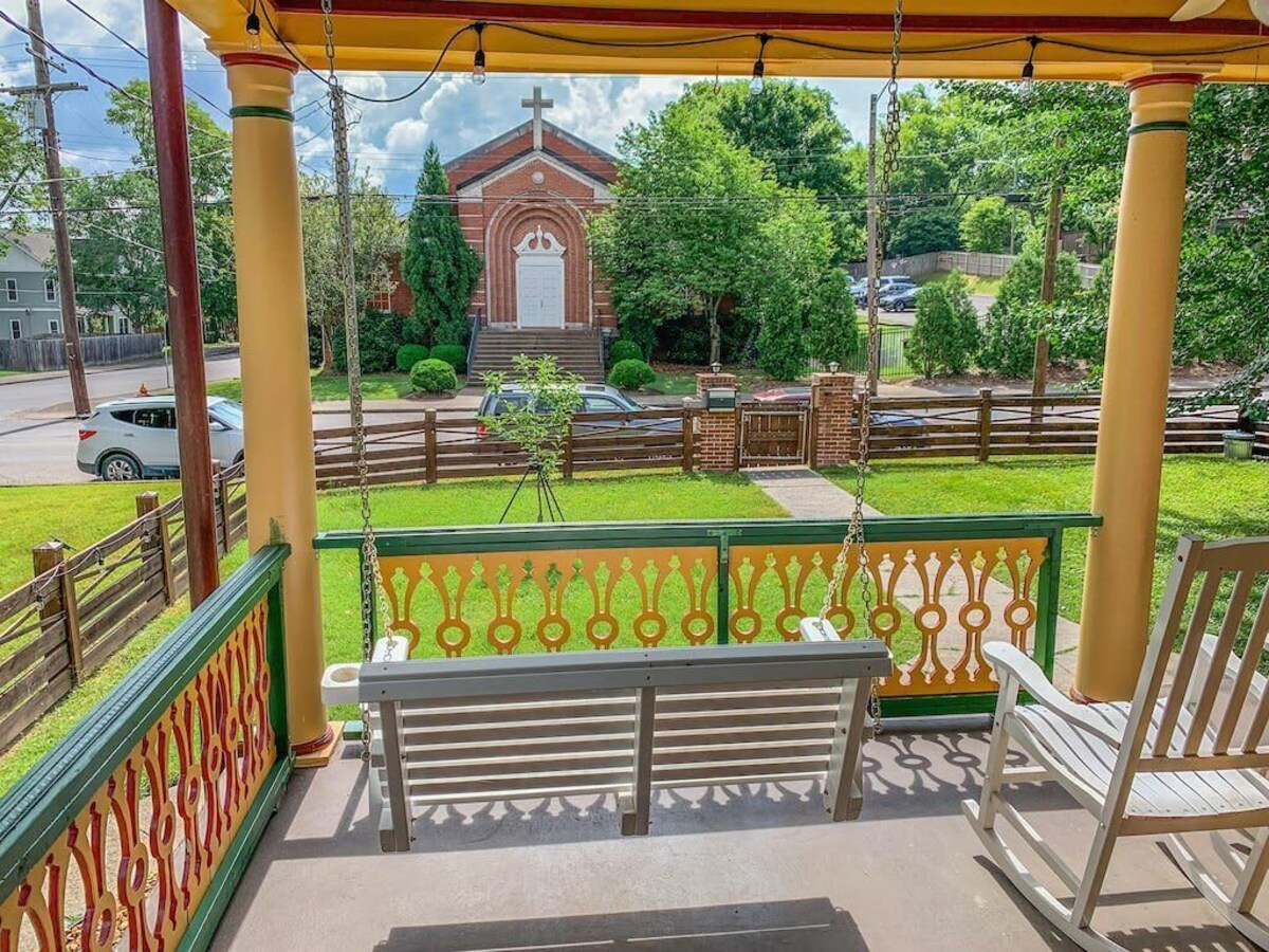 Eclectic Pet Friendly Home in East Nashville