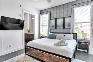 1 bedroom, iron/ironing board, WiFi, bed sheets - 1 BDR Loft close to Vanderbilt Hospital (Nashville)