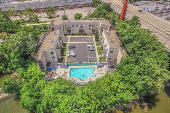 Exterior - Cumberland River Condo Near DT! (Nashville)