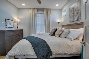 6 habitaciones, tabla de planchar con plancha, wifi y ropa de cama