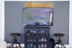 Interior - Riverfront Condo Centrally located Near DT (Nashville)