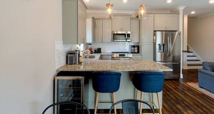 Cumberland Emerald | Walk to Dining