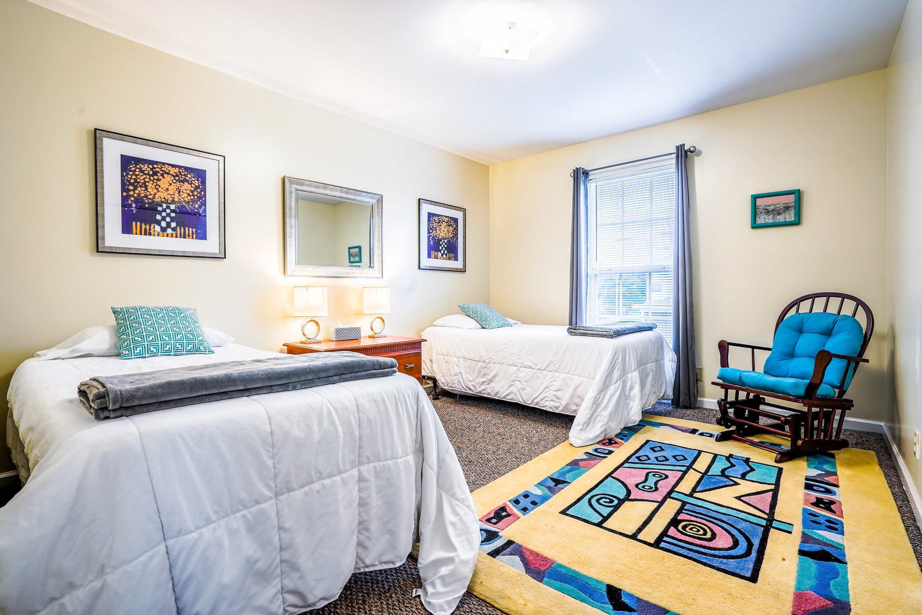 3 bedrooms, iron/ironing board, WiFi, bed sheets