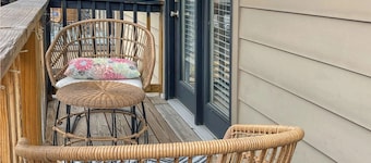 Pet Friendly | Near DT Nash & Music Row!