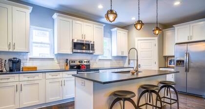 Chic Townhome in Trendy East Nash