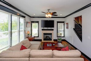 TV, fireplace, foosball, offices - Hello Goodbye | Ultimate Experience! (Nashville)