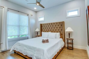 3 室のベッドルーム、WiFi、ベッドシーツ