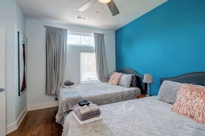 2 bedrooms, iron/ironing board, WiFi, bed sheets