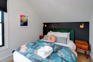 1 chambre, fer et planche Ă repasser, Wi-Fi, draps fournis
