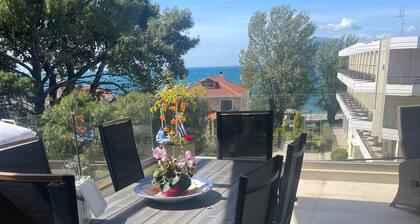 Sea View Apartment Patras