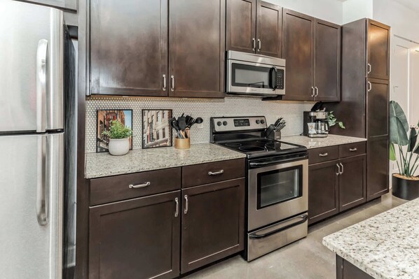 Fridge, microwave, oven, stovetop