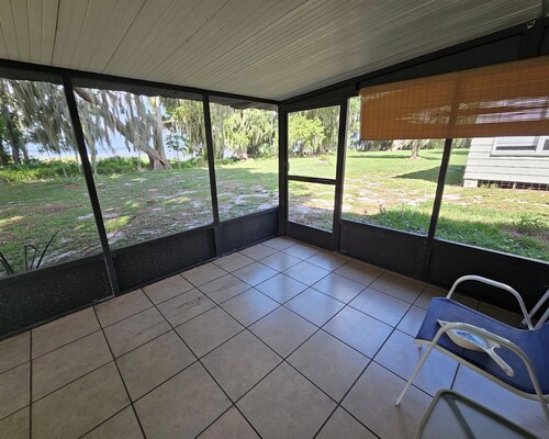 Charming Lake Front Apartment