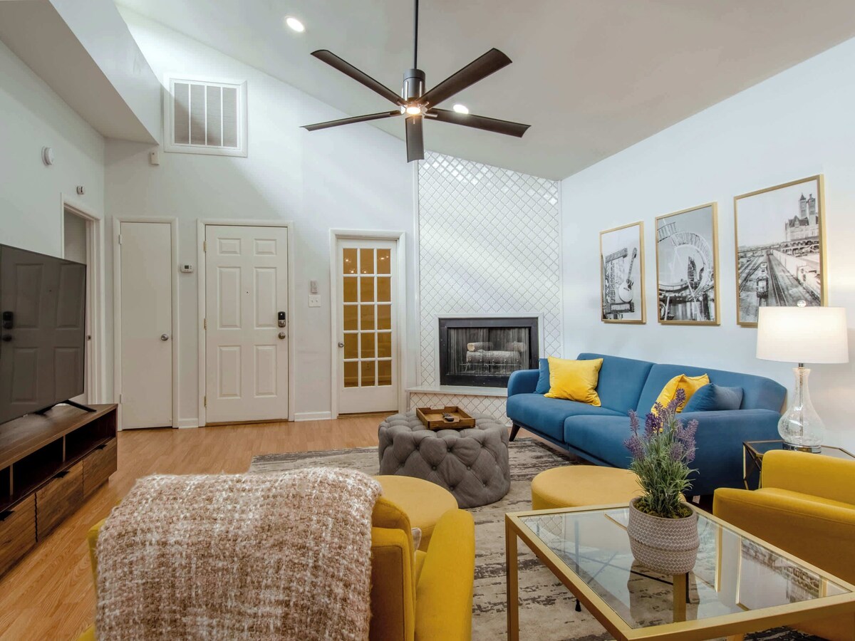 Pet Friendly | Convenient Location