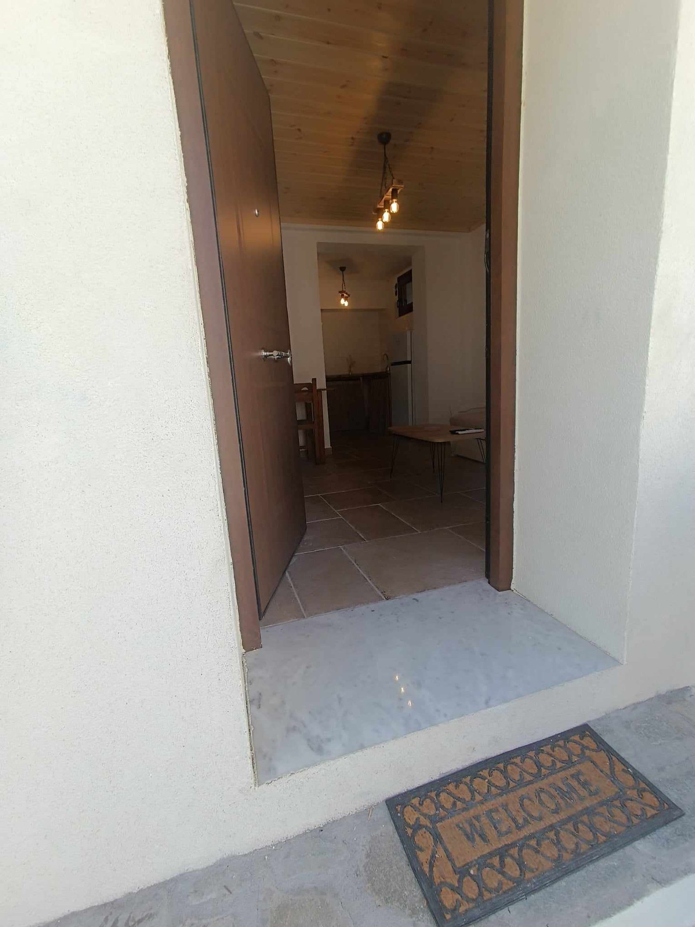 Apartment, Smoking | 4 bedrooms