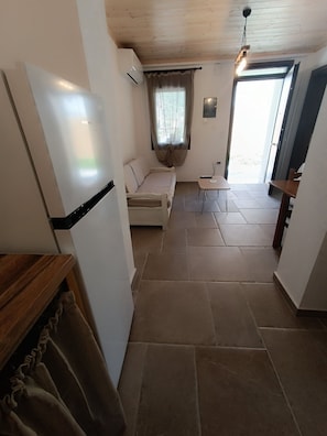 Apartment, Smoking | 4 bedrooms