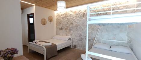 Estudio, para fumadores | 4 habitaciones