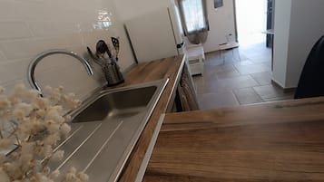 Apartment, Smoking | 4 bedrooms