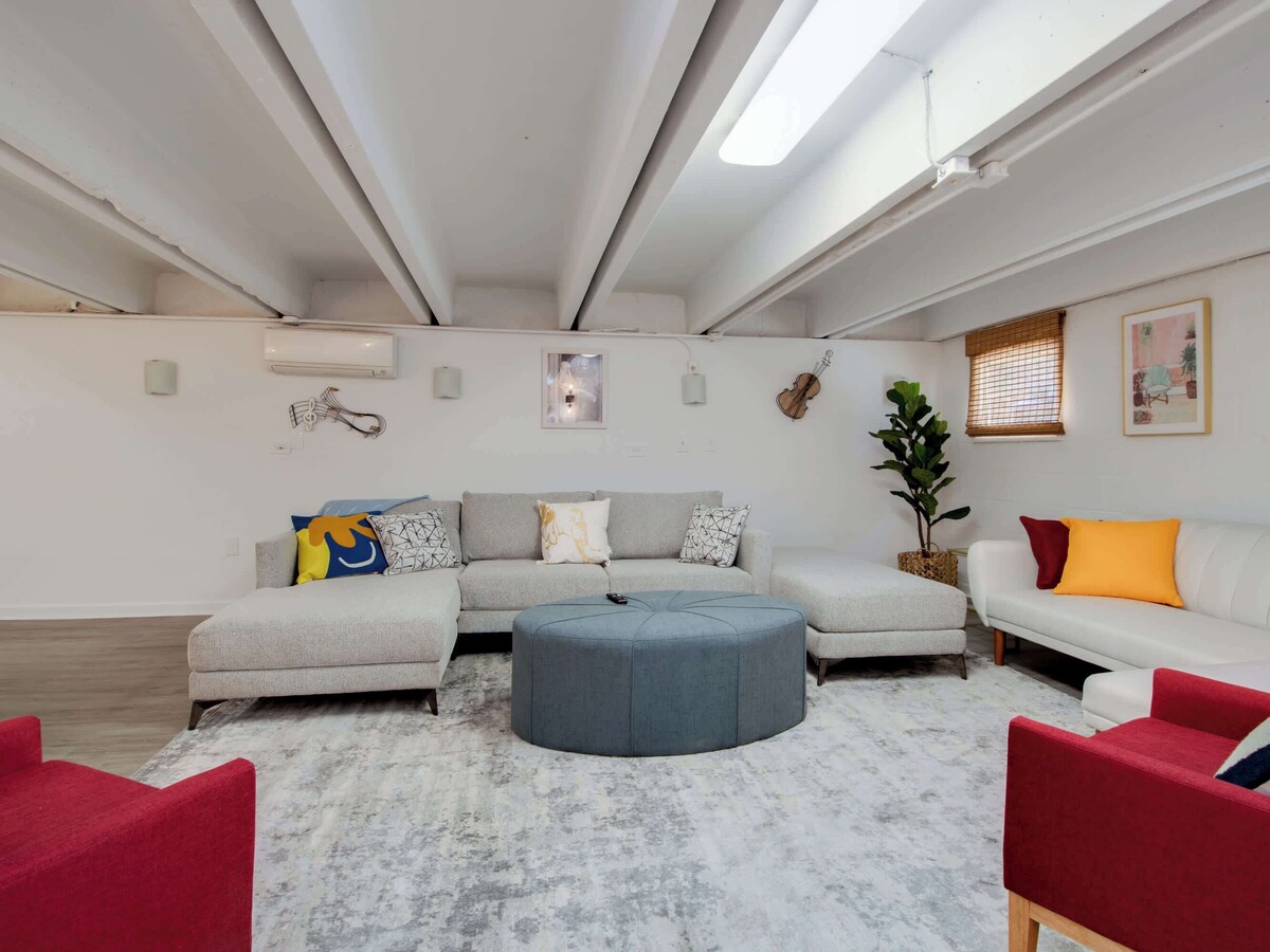 Pet Friendly | Near West End