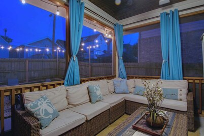 Private Backyard | Near Bicentennial Park