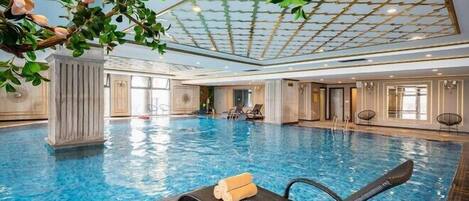 Indoor pool, outdoor pool