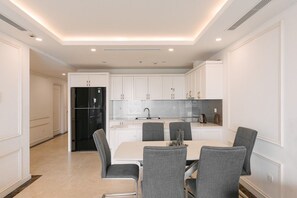 Luxury Apartment, City View | Private kitchen - D'LEROI SOLEIL- Near West Lake In Ha Noi (Hanoi)