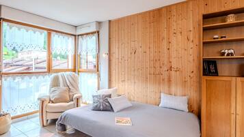 1 chambre, fer et planche Ă repasser, lit parapluie, Wi-Fi