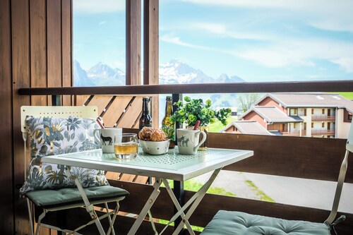 Slow Chalet Etale Duplex sur les pistes, Balcon avec vue Montagne & Parking