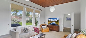 Hewlett Cottage - Central Pet Friendly