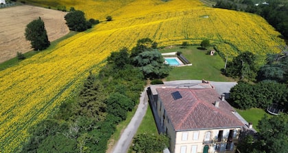 In a calm and wooded environment, come and discover the Roque Basse cottage!<br><br>It