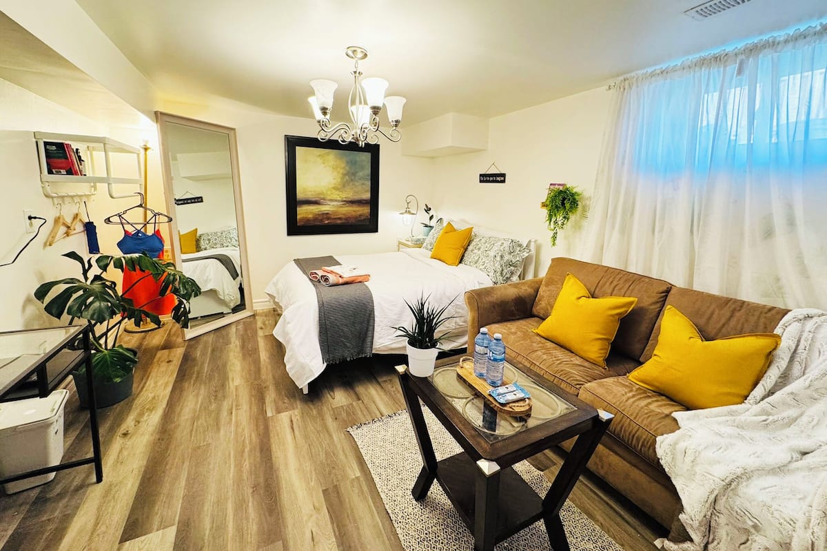 Executive Room, Kitchen, Courtyard View | Free WiFi