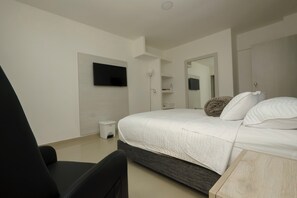 Deluxe Room | Free WiFi
