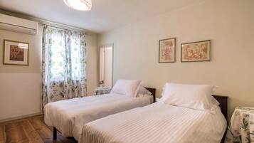 Economy Double Room | Free WiFi, bed sheets