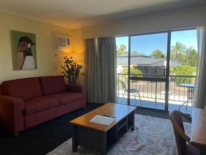 Uklassifisert bilde, 5 av 14, knapp