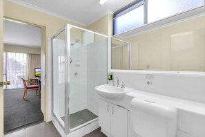 Uklassifisert bilde, 3 av 14, knapp