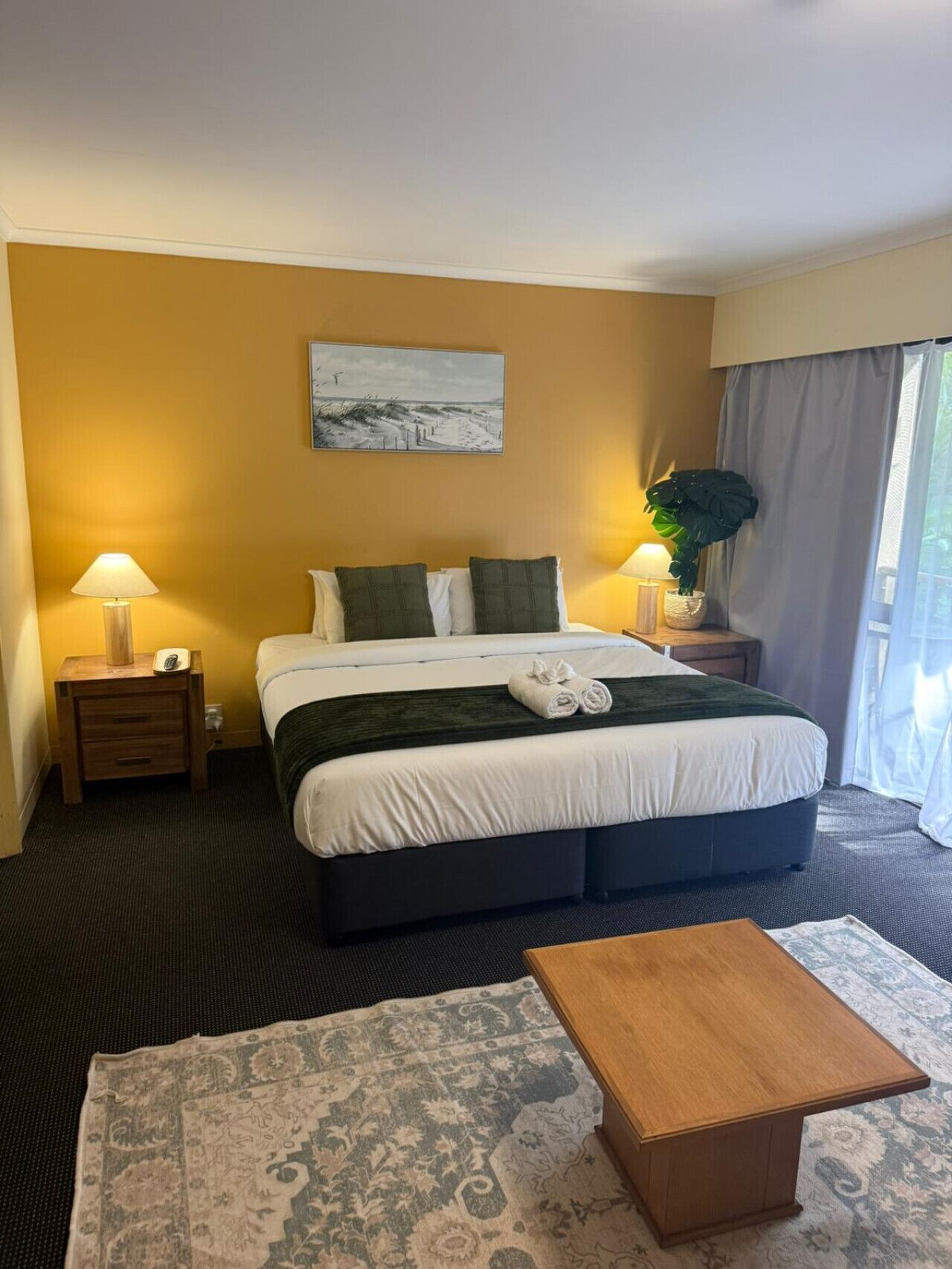 1 bedroom, desk, iron/ironing board, WiFi