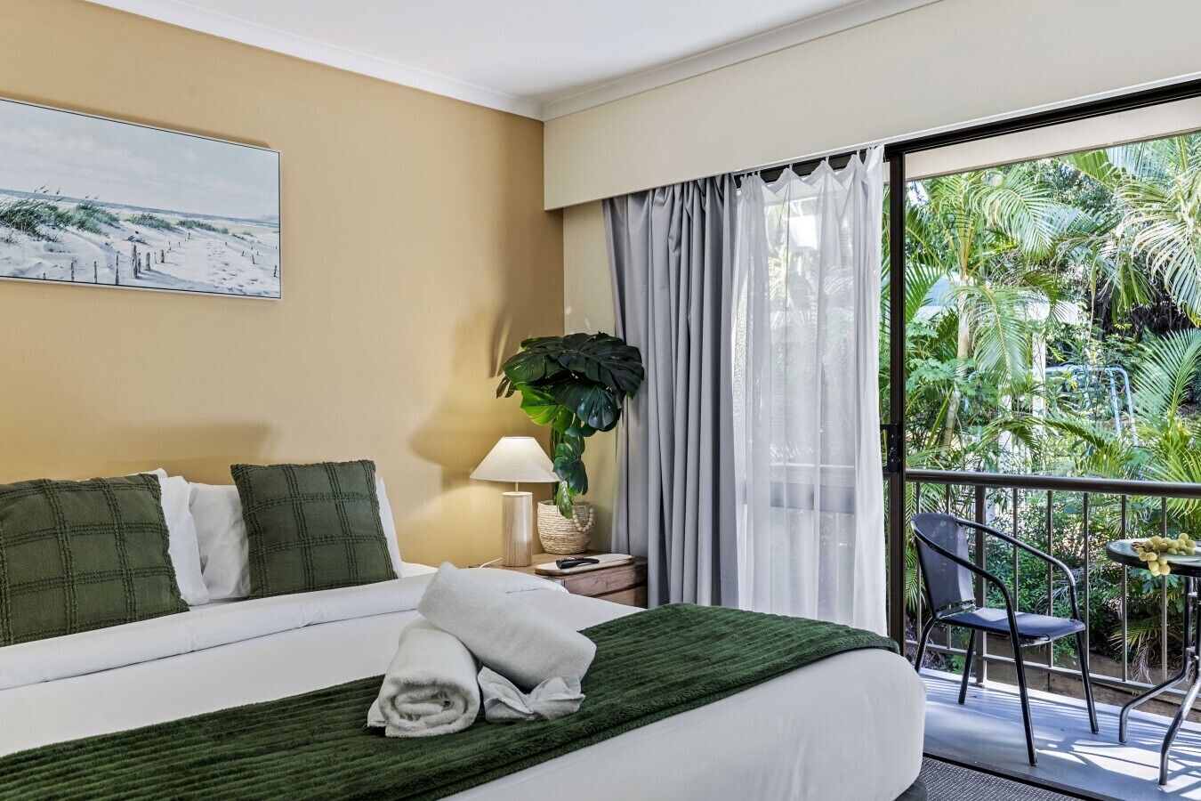 1 bedroom, desk, iron/ironing board, WiFi