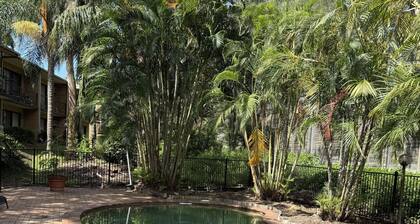 Cozy 1-Bedroom-Ideal 4 Business