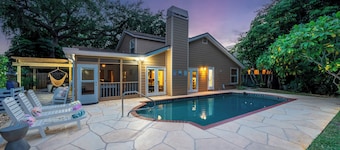 Near Anna Maria Island! Game Room! Pool! Hot Tub