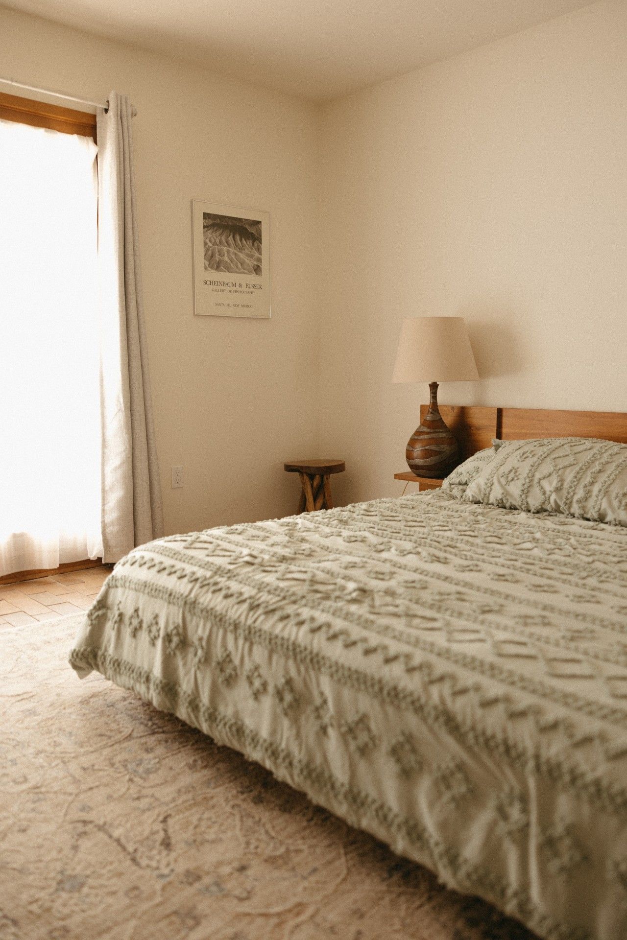 3 bedrooms, desk, iron/ironing board, WiFi (free)