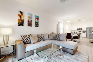 スマートテレビ、書斎 / ワークスペース