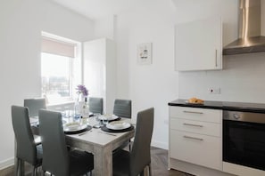 Dining - Brand new home with comfy and modern facilities (Northampton)