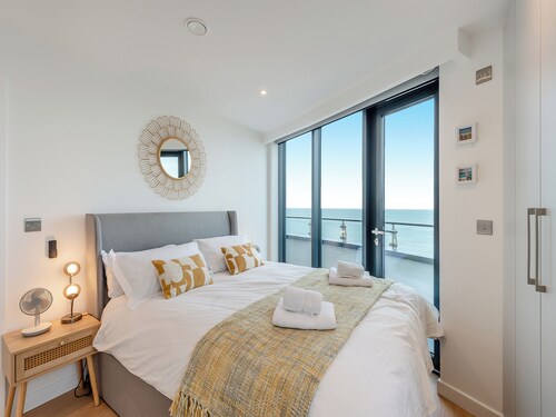 2 bedroom accommodation in Ramsgate