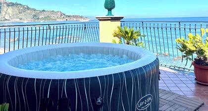 Miriam Sea Front Apartment with SPA