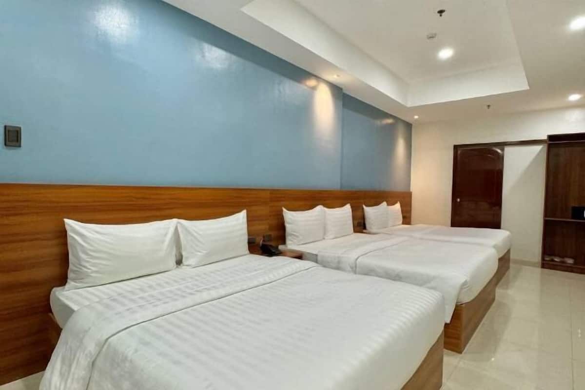 Caja de seguridad en la habitación y cortinas blackout